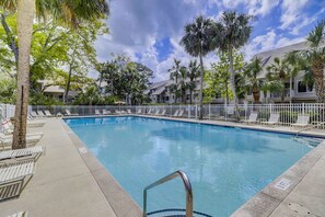 Island House Pool