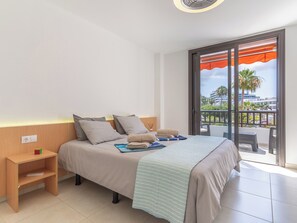 Bedroom with Zen decoration, restful sleep.