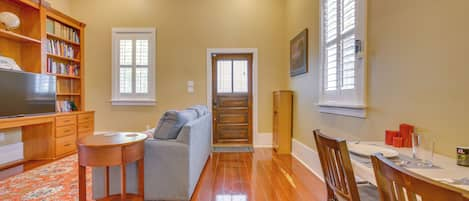 New Orleans Vacation Rental | 1BR | 1BA | 650 Sq Ft | Stairs Required