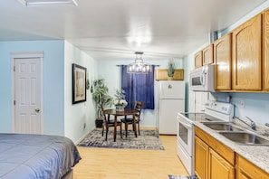 Kitchenette | Keurig Coffee Maker | Dining Area | Cooking Basics
