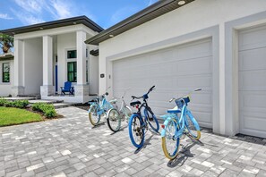 4 adult bikes for your use 