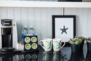 Kaffee und/oder Kaffeemaschine