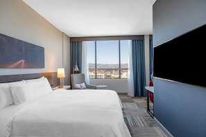 Comfortable Unit with Queen size bed