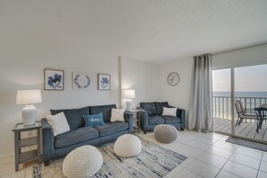 Living Room | Central A/C & Heating