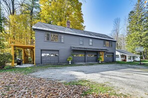 Property Exterior | Private Deck | Shared Yard | 850 Sq Ft