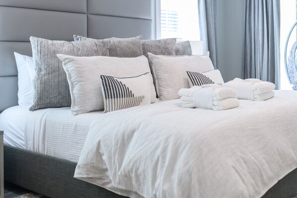 Luxurious Master Bedding