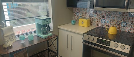 Kitchen with Retro Countertop appliances!