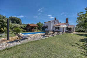 Pool House Robertino