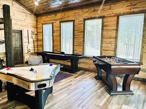 Amazing Game Room!!