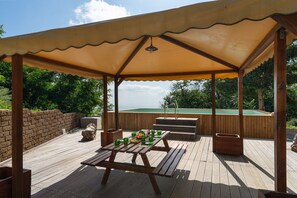 Balcony / Terrace / Patio, Building Exterior, Pool, Summer
