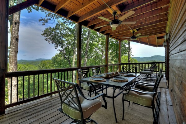 Incredible Mountain View at the Lookout Lodge cabin rental in Blue Ridge
