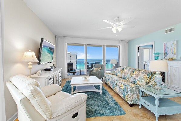 23-Sterling-Shores-1001-Living