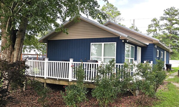 Lemonade Cottage (1)
