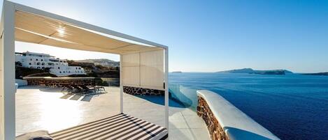 Stylish Santorini Villa | 3 Bedrooms | Aegean Villas | Unforgettable Caldera Sea & Sunset Views | Akrotiri by Villamore