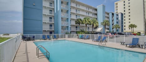 Gulf Shores Vacation Rental | 2BR | 2BA | 850 Sq Ft | Step-Free Access