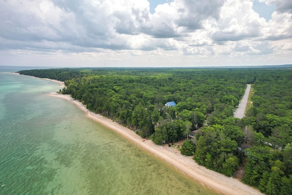 Rogers City Vacation Rental | 2BR | 1BA | 660 Sq Ft | Step-Free Access