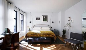 Unit with King size bed