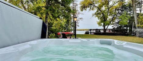 View from the hot tub to the lake. STUNNING