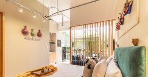 El mobiliario, la decoración y los servicios pueden variar ligeramente