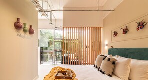 El mobiliario, la decoración y los servicios pueden variar ligeramente