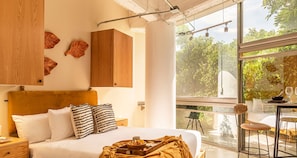 El mobiliario, la decoración y los servicios pueden variar ligeramente