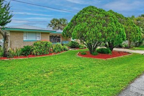 Palm Paradise Waterfront Home | Flagler Beach