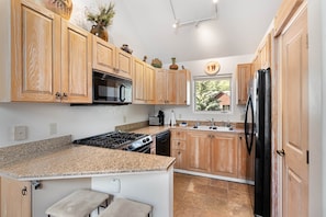 Full kitchen