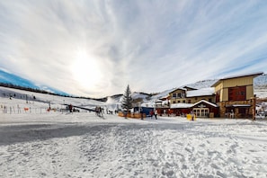 Snow and ski sports