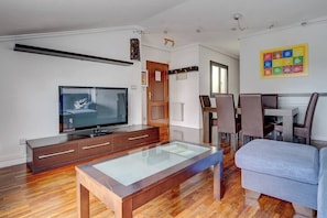Salón (2)