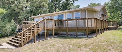 College Station Vacation Rental | 4BR | 2BA | Stairs Required | 1,200 Sq Ft