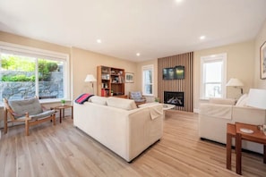 Your family will be close to everything! Enjoy your stay in North Vancouver.