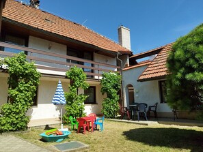 Ulkoruokailutilat