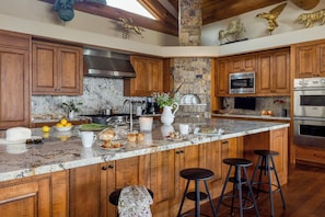 Kitchen - Teton Perspective - Jackson, WY - Luxury Villa Rental