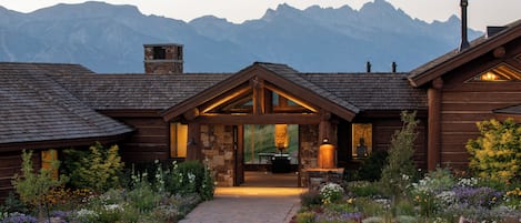 Front Exterior - Teton Perspective - Jackson, WY - Luxury Villa Rental