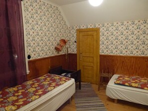 Bed room with two separate beds