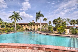 Port of the Islands Resort Community Amenities | Community Pool