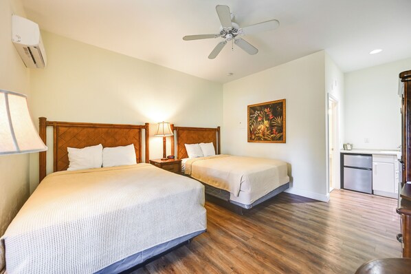 Naples Vacation Rental | Studio | 1BA | Step-Free Access | 280 Sq Ft