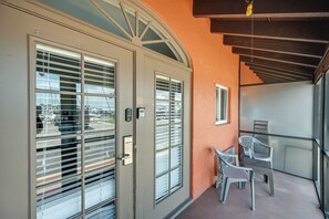 Exterior | Single-Story Unit | Window A/C | Free WiFi