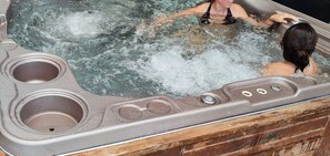 Bain à remous extérieur