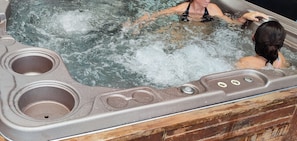 Bain à remous extérieur