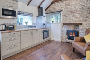 The Lodge - 2 Bedroom Cottage - Princes Gate (16553)