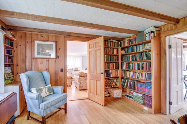Wolfeboro Vacation Rental | 3BR | 2BA | Stairs Required | 2,200 Sq Ft