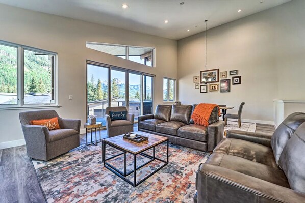Main Living Room With Dining and Fireplace! 