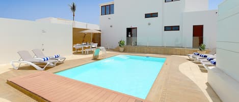 Centrally Located Puerto Del Carmen Villa | 4 Bedrooms | Villa Laya | Solar-Heated Pool | Walk to Beach & Restaurants