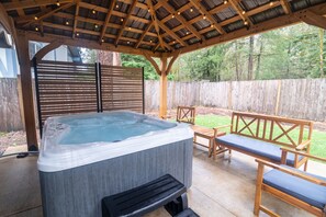 NEW! Enjoy a dip in our new four-person hot tub or just sit in the outdoor space with friends!