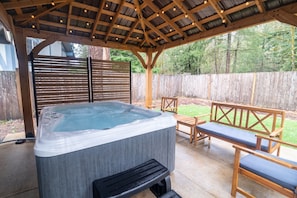 Bain à remous extérieur
