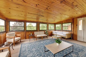 Three-Season Room