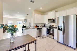 Kitchen & Dining Area | Keyless Entry