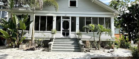 67 Lemon with Screened Porch and Paver Parking