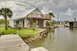 Exterior | Private Fishing Pier